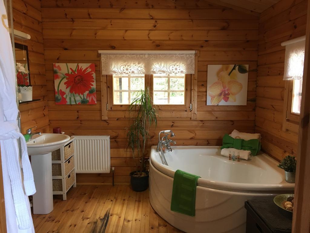 Monart Farm Lodge Milehouse Экстерьер фото
